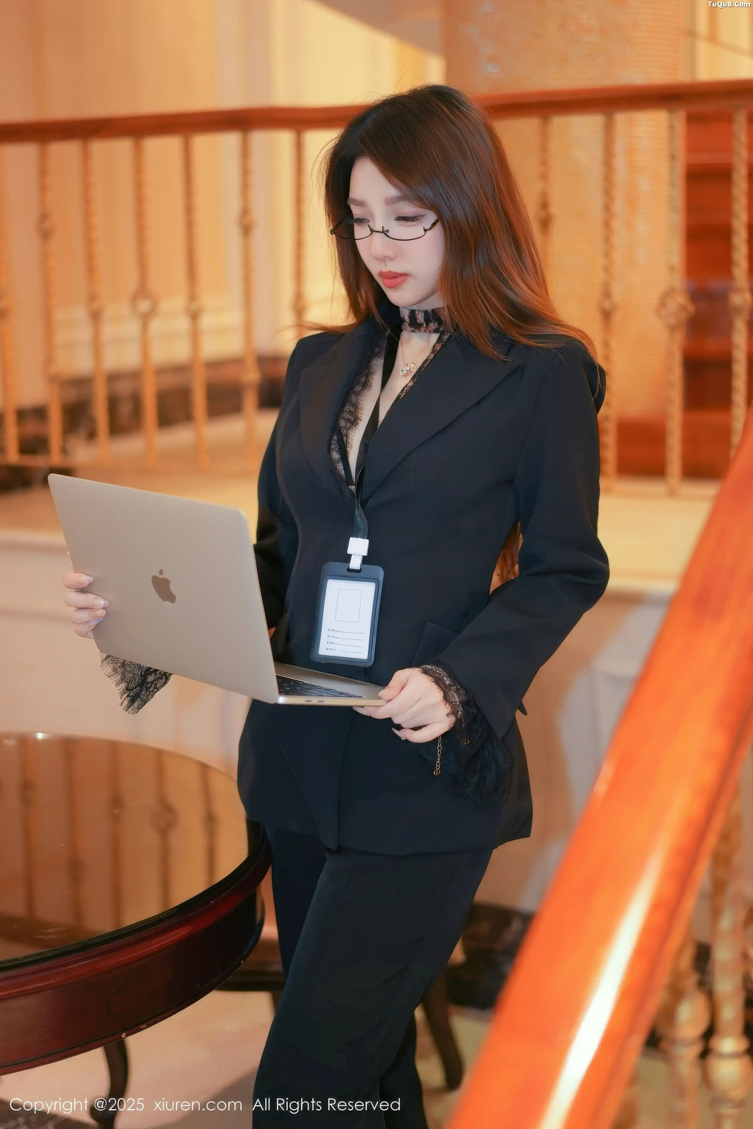 [[XiuRen秀人网]秀人网]No.11007_模特Twins-夭夭性感西服露豹纹内衣配闪亮黑丝秀曼妙身姿诱惑写真82P