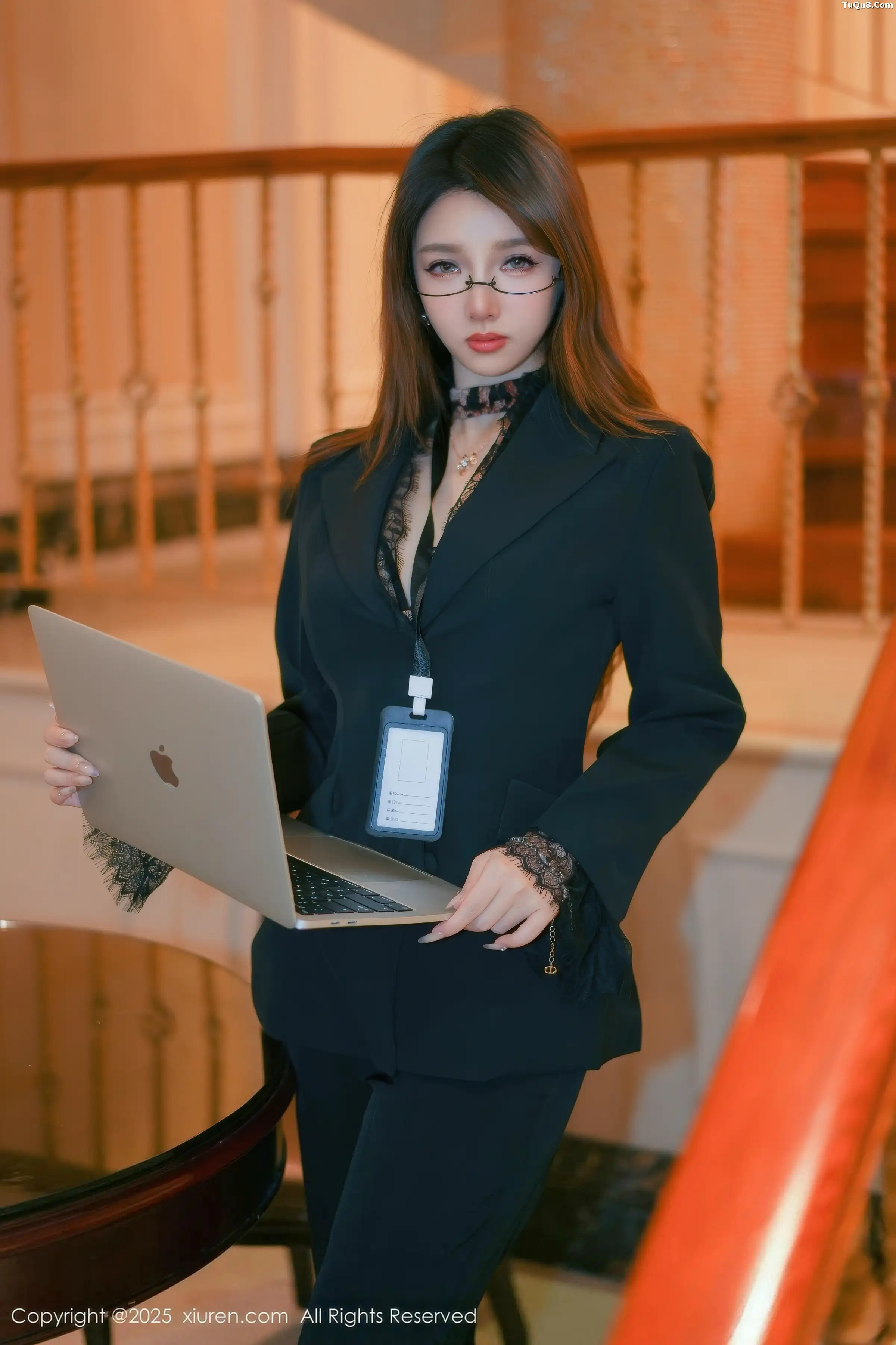 [[XiuRen秀人网]秀人网]No.11007_模特Twins-夭夭性感西服露豹纹内衣配闪亮黑丝秀曼妙身姿诱惑写真82P