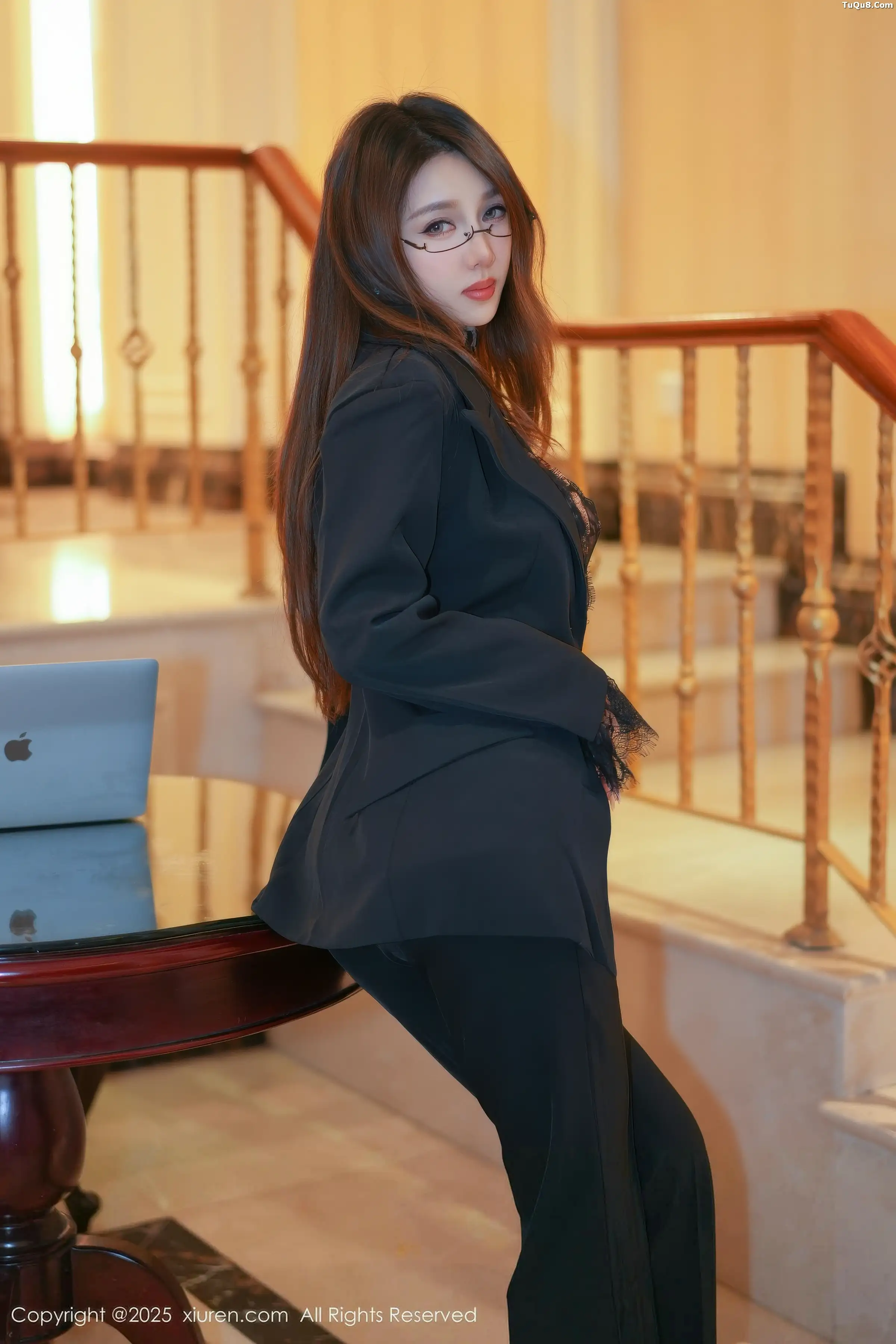 [[XiuRen秀人网]秀人网]No.11007_模特Twins-夭夭性感西服露豹纹内衣配闪亮黑丝秀曼妙身姿诱惑写真82P