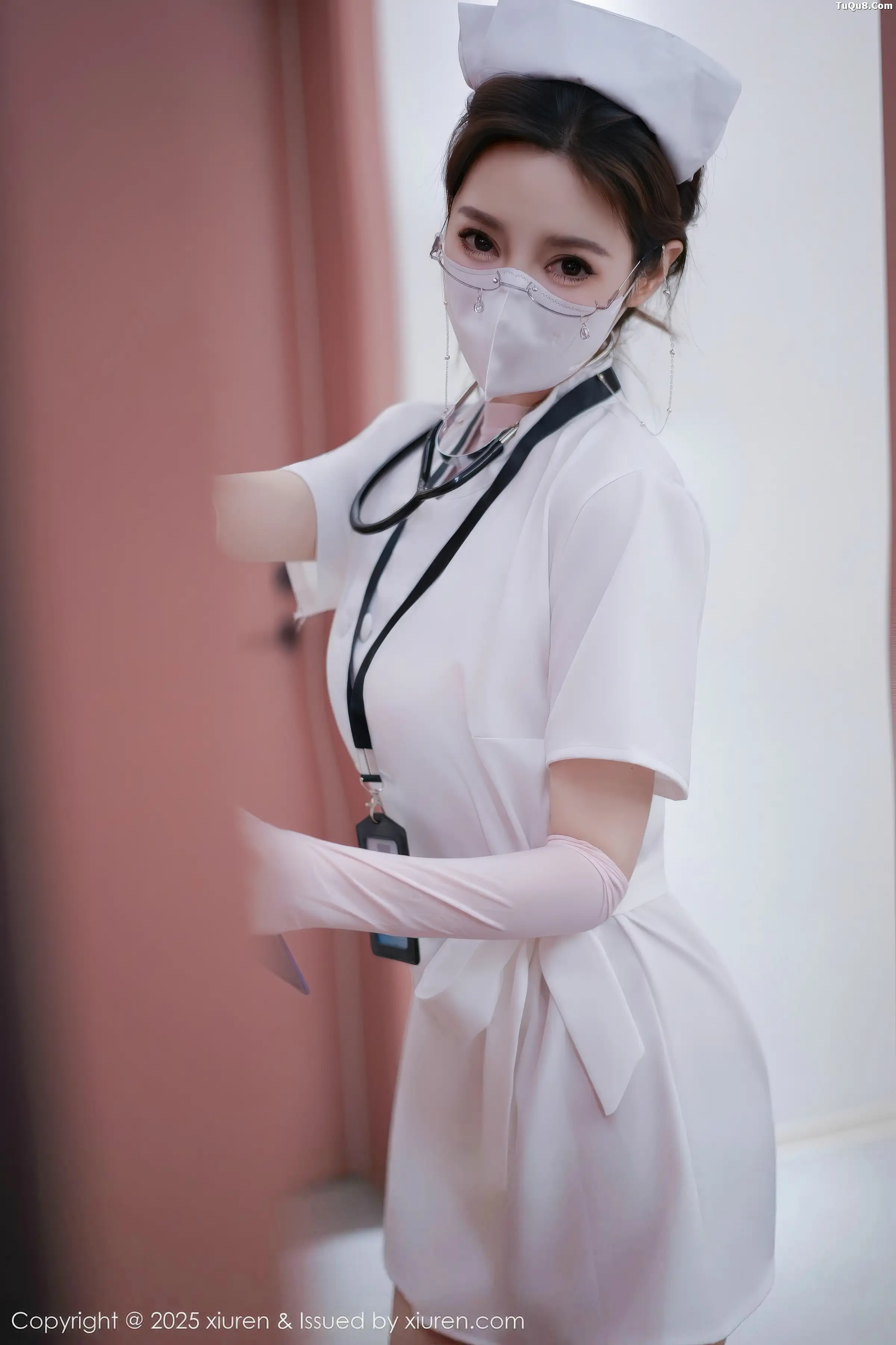 [[XiuRen秀人网]秀人网]No.11099_模特Twins-桃桃性感护士服露白色情趣内衣秀曼妙身姿诱惑写真78P