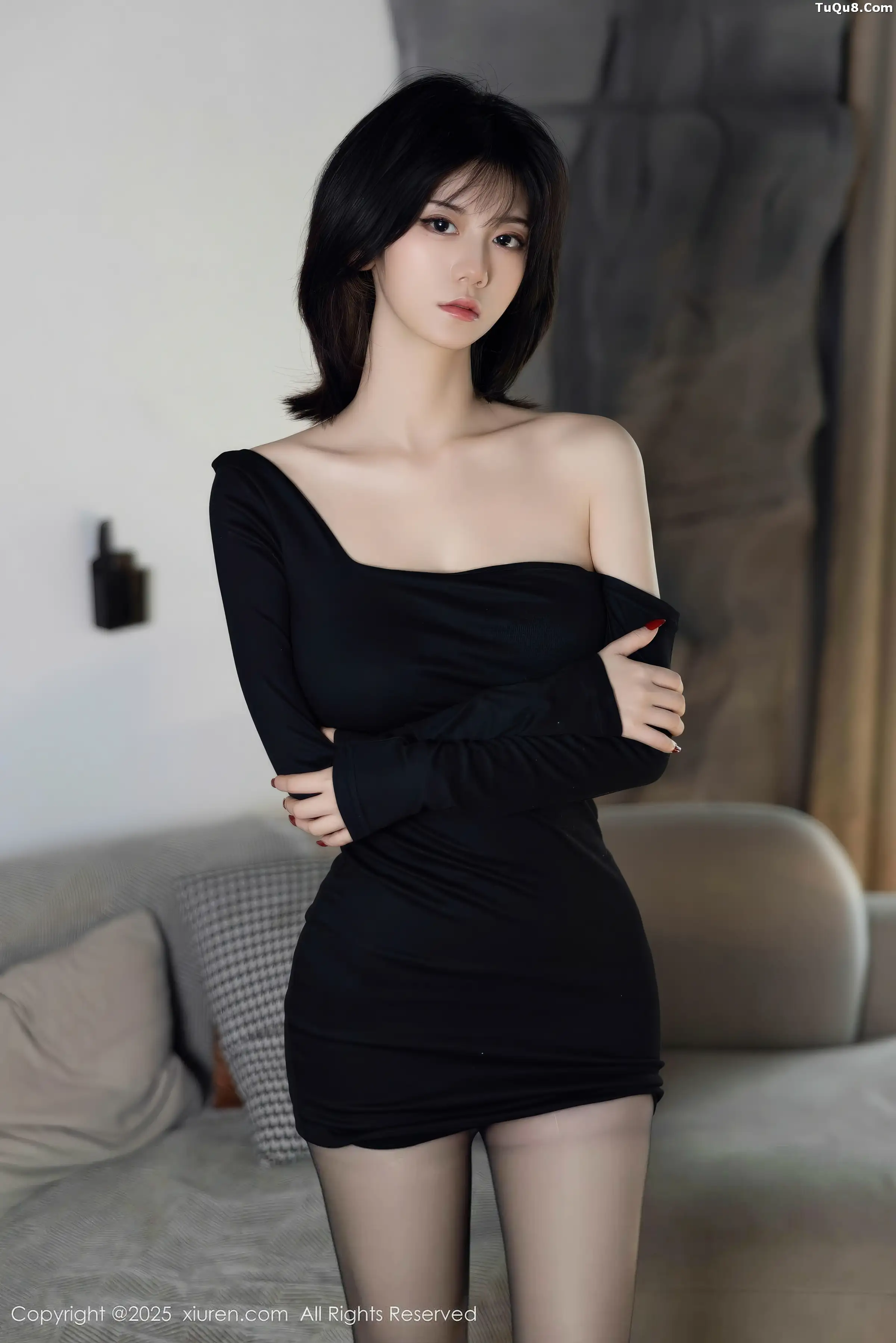 [[XiuRen秀人网]秀人网]No.11105_模特凌七七性感黑色连衣短裙配超薄黑丝秀曼妙身材迷人诱惑写真100P