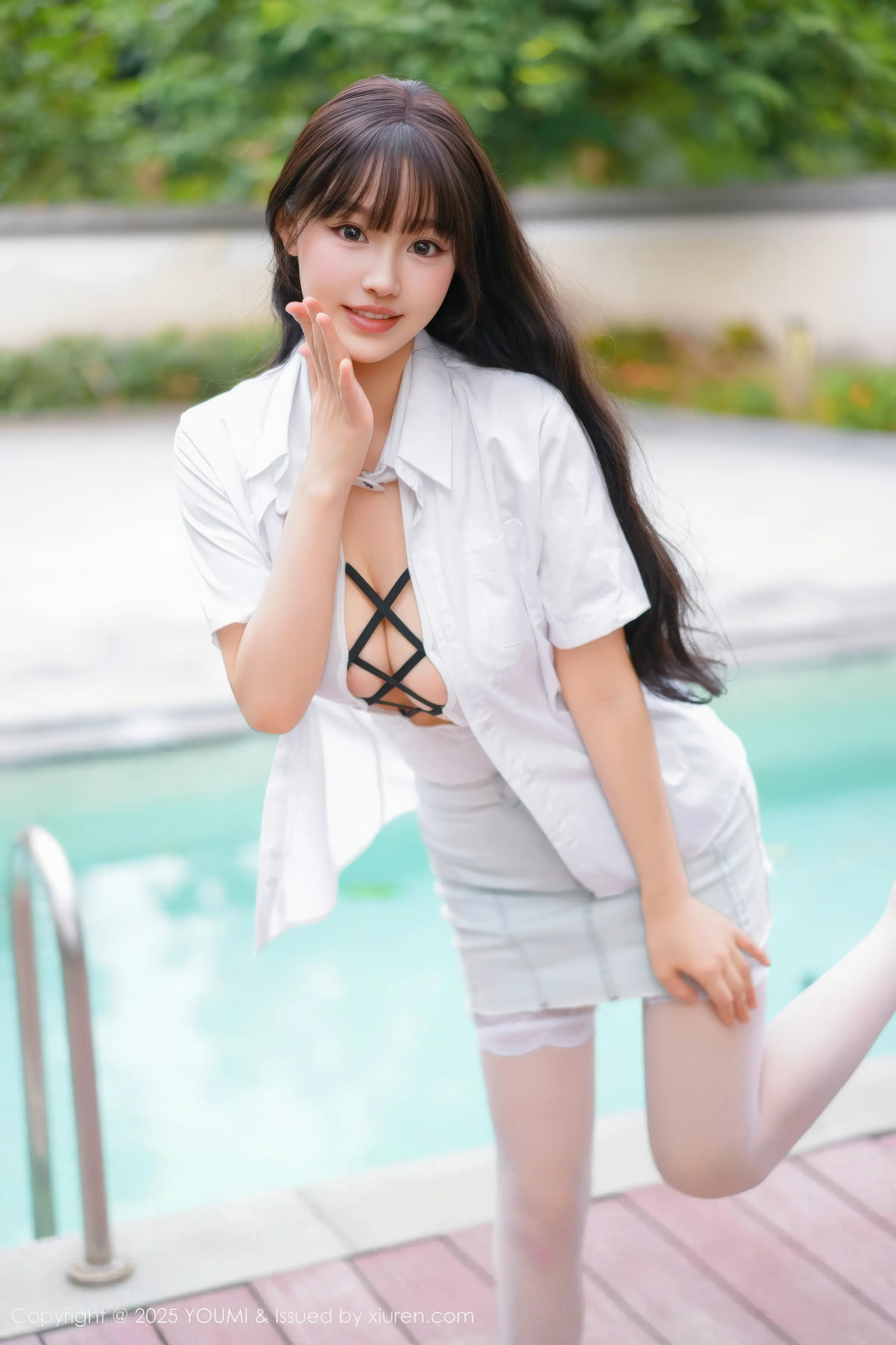 [YouMi尤蜜荟]Vol.1190_女神心上可Flora性感白色情趣服饰配白丝吊袜秀丰满身材诱惑写真75P