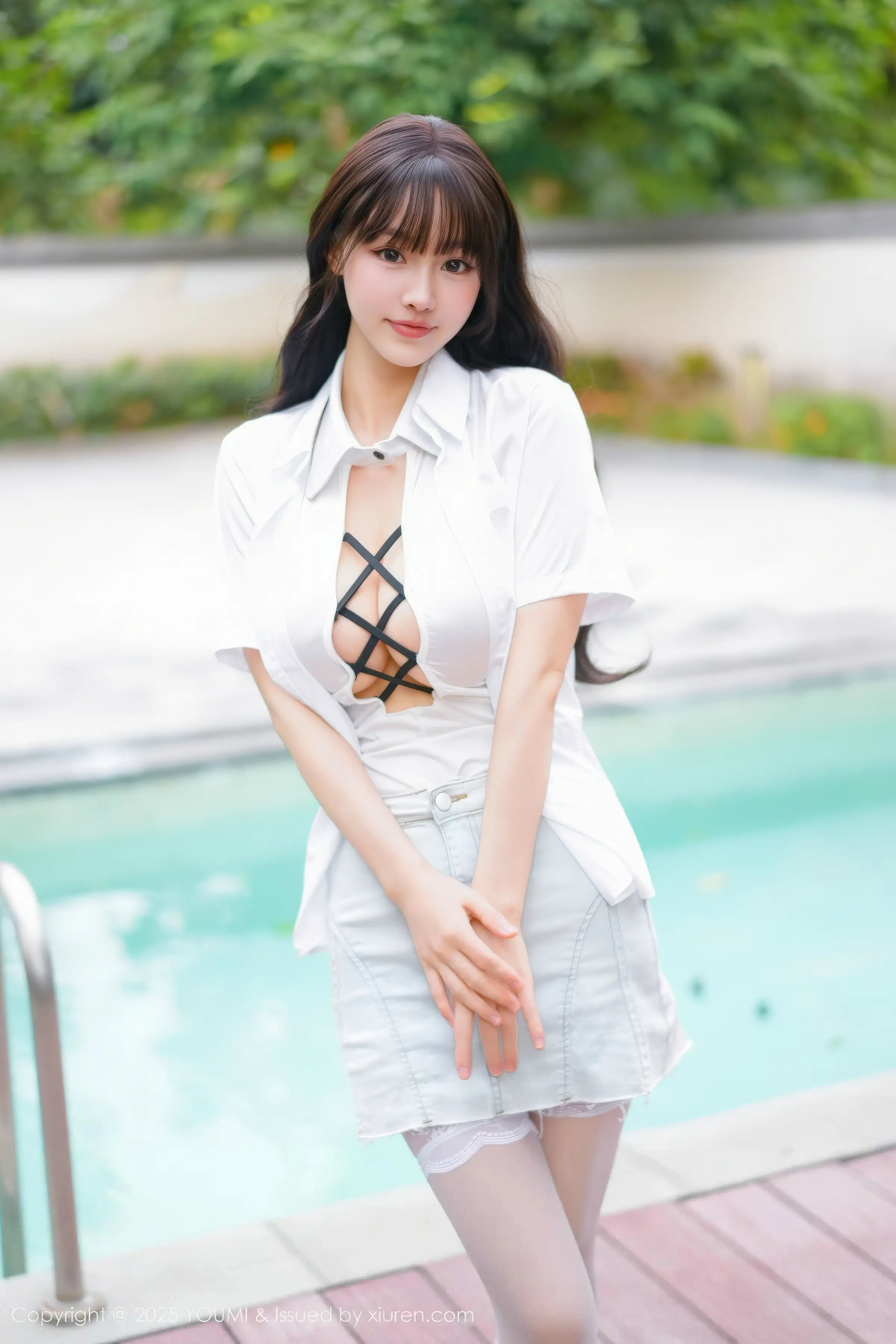 [YouMi尤蜜荟]Vol.1190_女神心上可Flora性感白色情趣服饰配白丝吊袜秀丰满身材诱惑写真75P