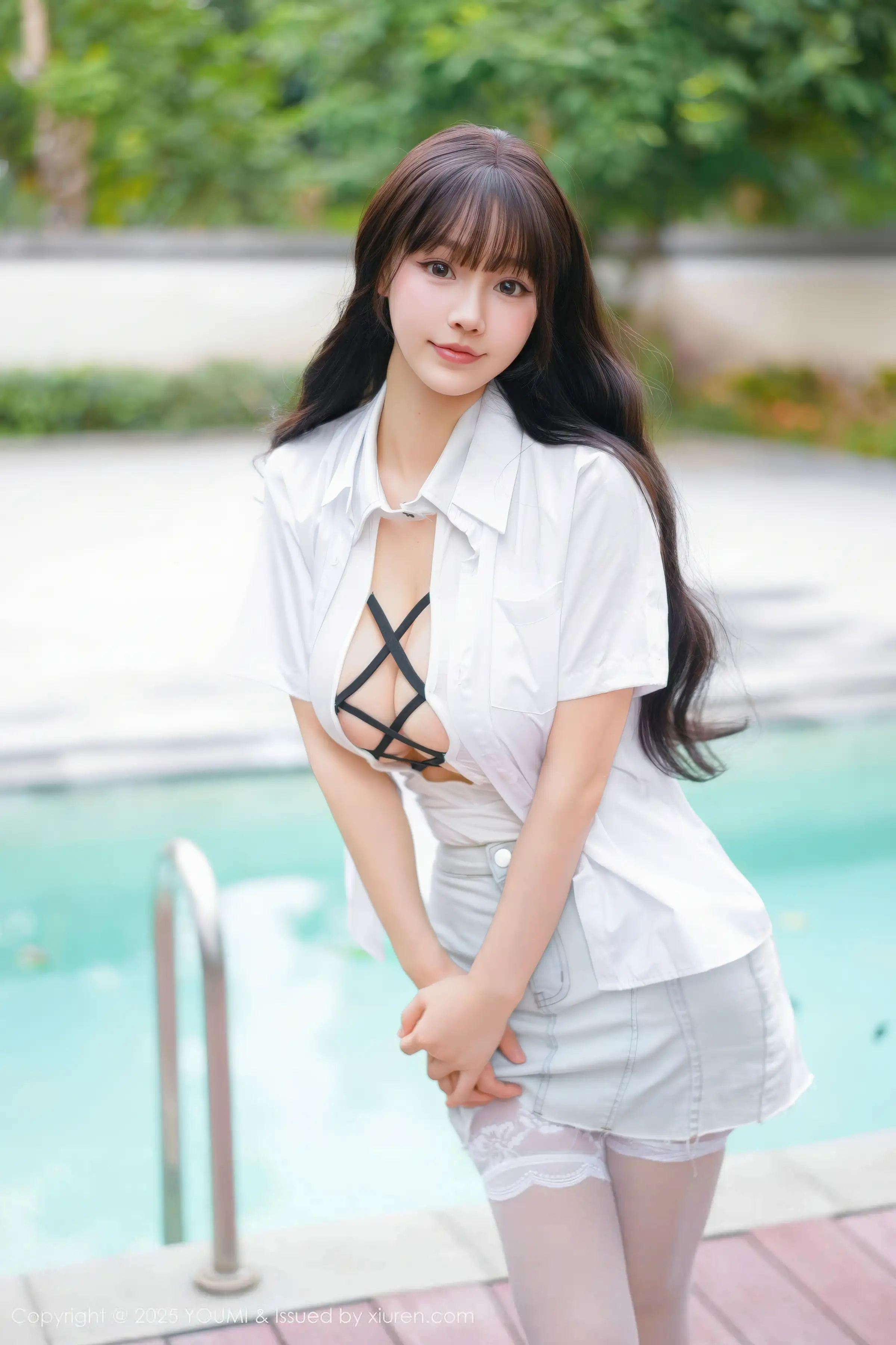 [YouMi尤蜜荟]Vol.1190_女神心上可Flora性感白色情趣服饰配白丝吊袜秀丰满身材诱惑写真75P