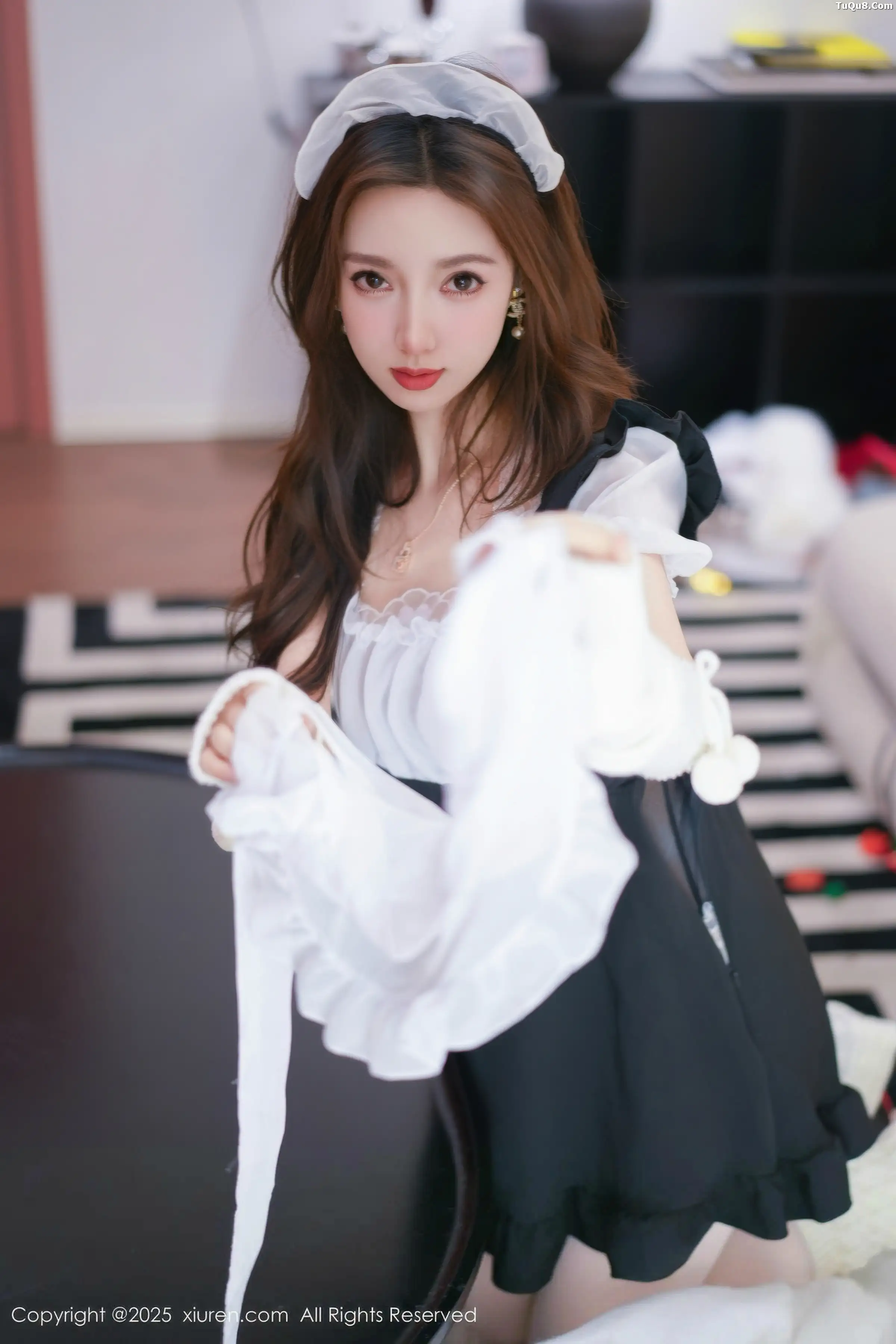 [[XiuRen秀人网]秀人网]No.11152_模特Twins-桃桃性感女仆装扮配白色丝袜秀完美身材撩人诱惑写真77P