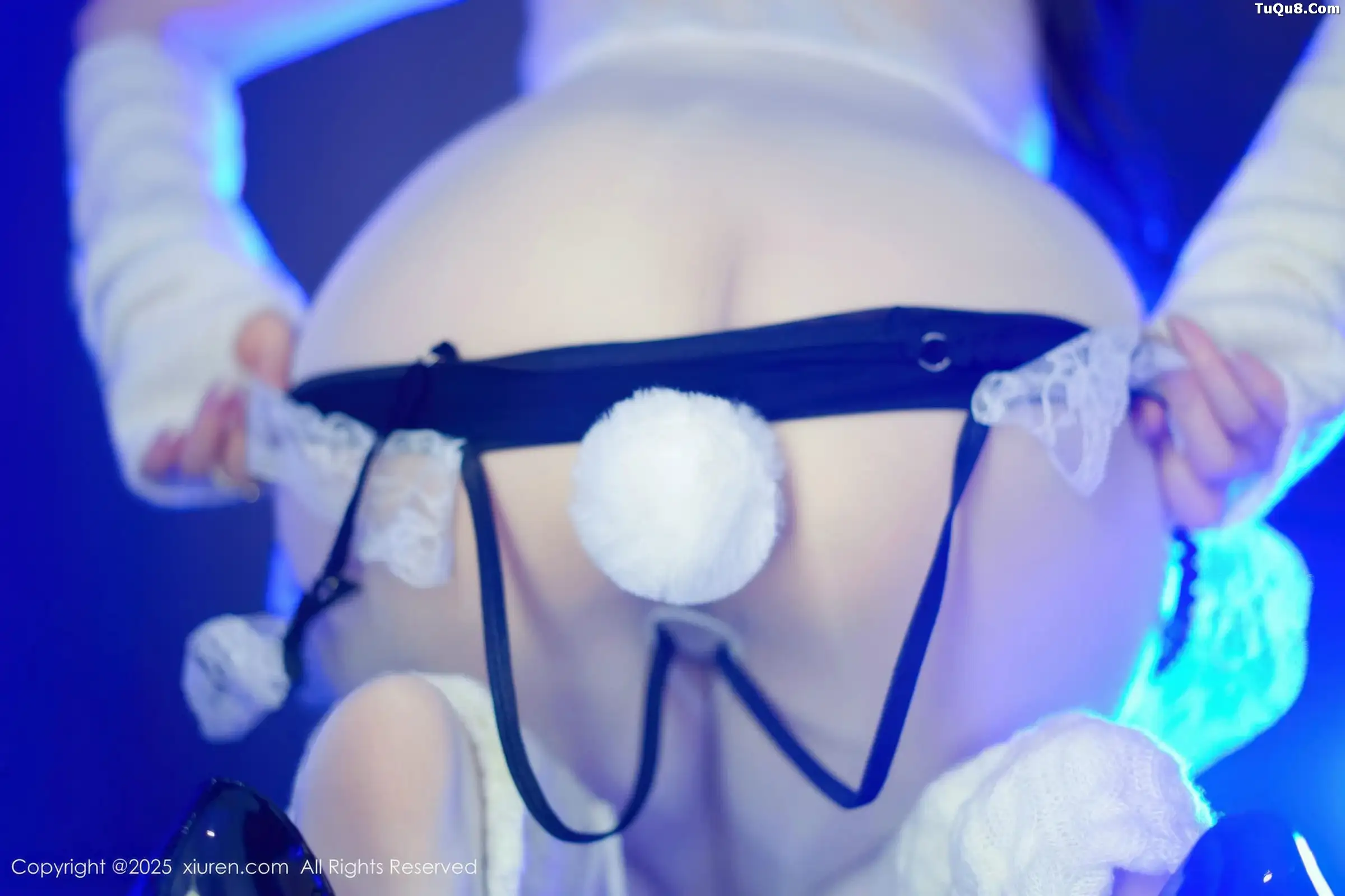 [[XiuRen秀人网]秀人网]No.11152_模特Twins-桃桃性感女仆装扮配白色丝袜秀完美身材撩人诱惑写真77P